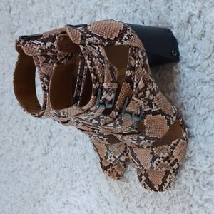 Circus by Sam Edelman Ezra Sandals